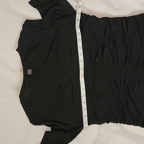 ⭐️NWOT BURBERRY London Authentic Form Fitting Ruching Detail Short Sleeve Top - Picture 5 of 6